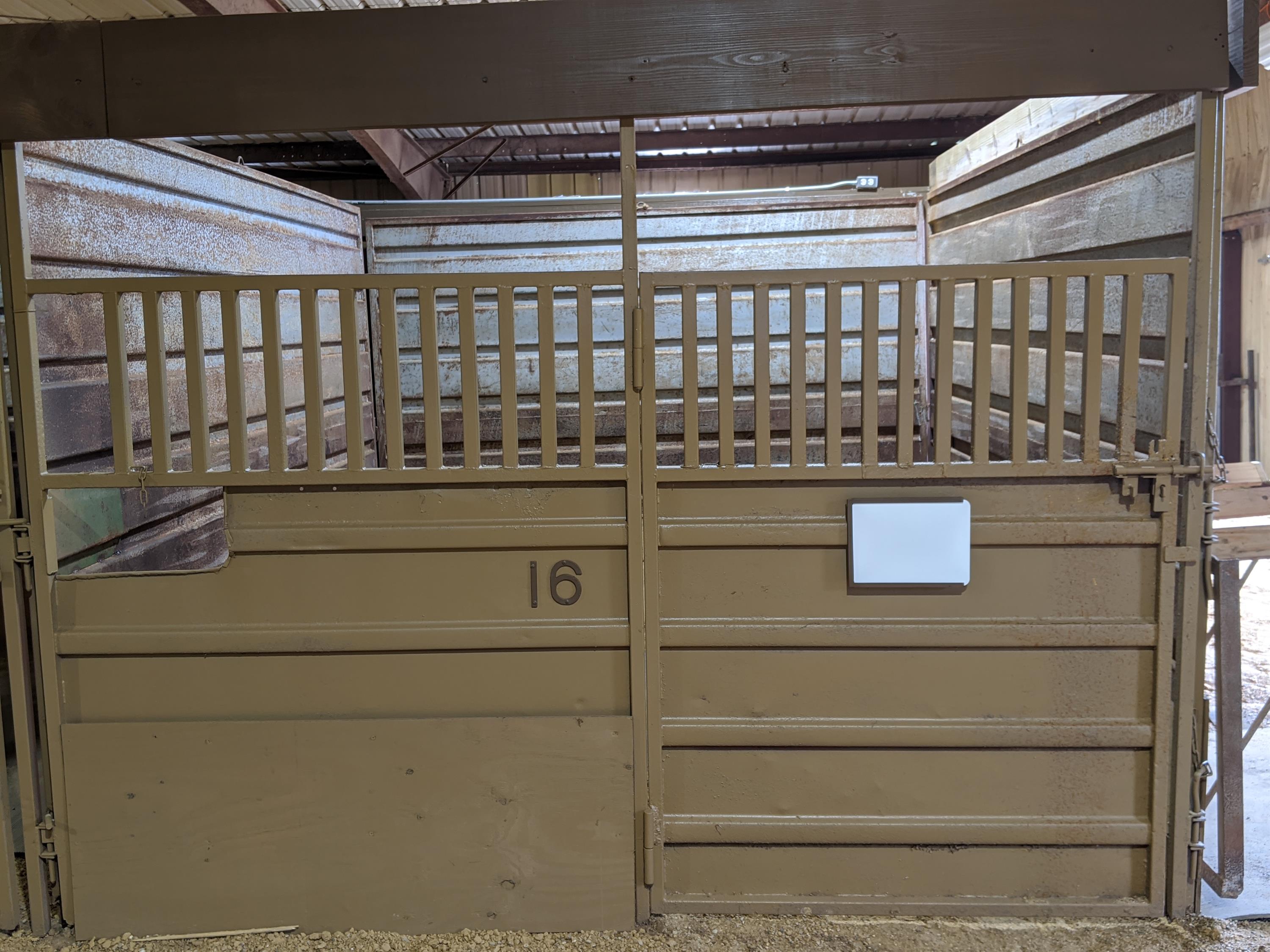325 Barnes Bridge Road - Stall 16