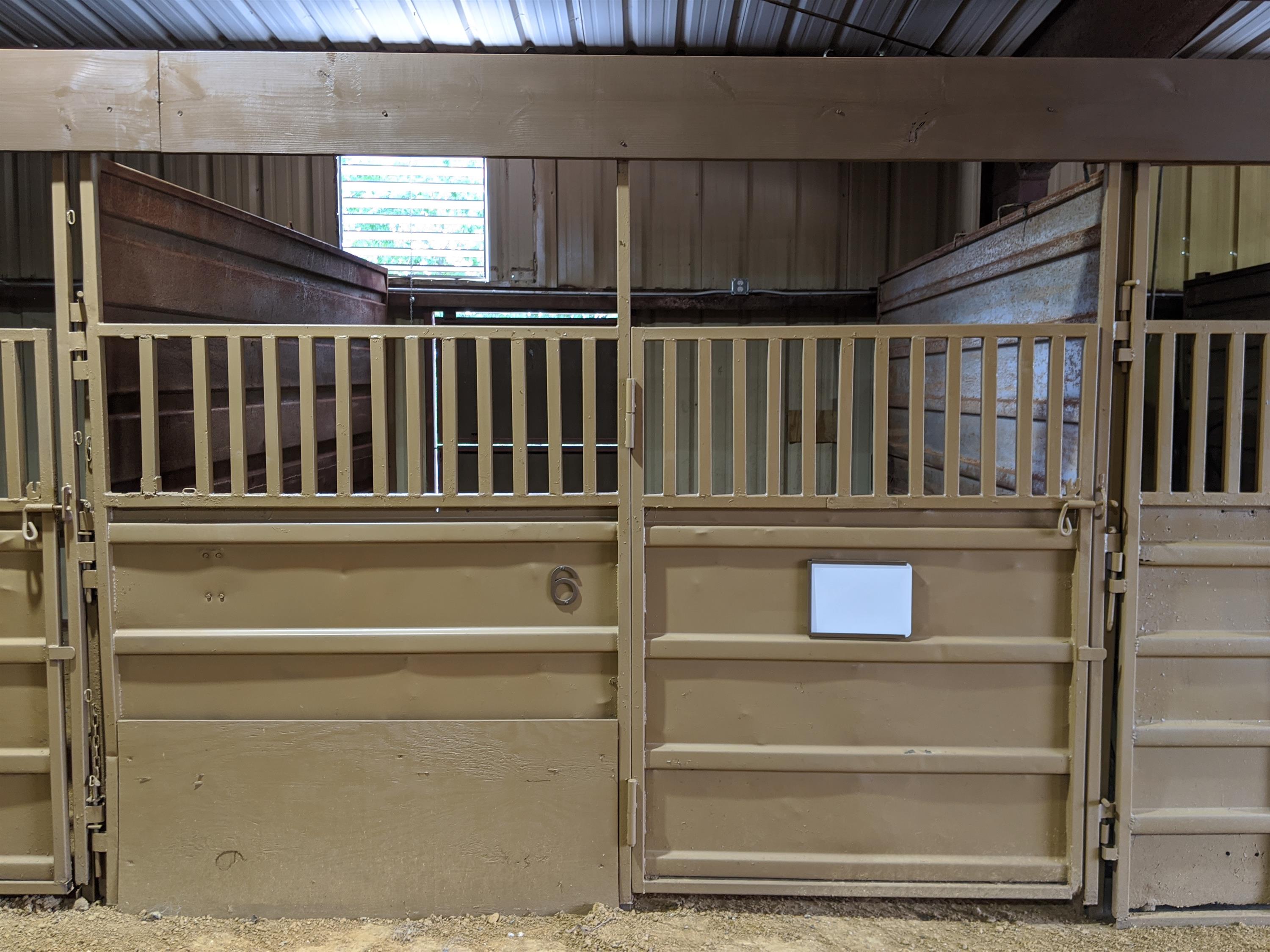325 Barnes Bridge Road - Stall 6