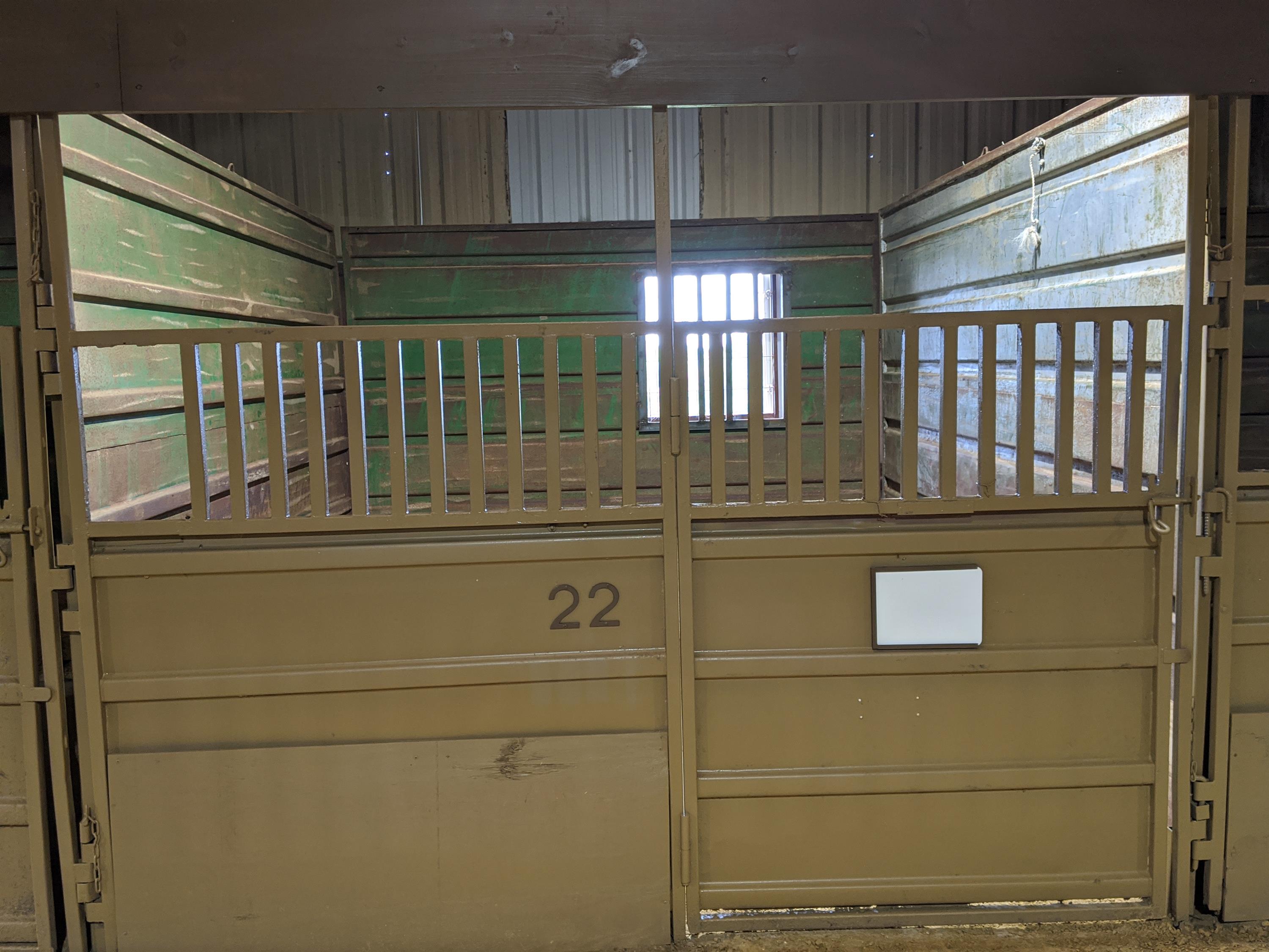 325 Barnes Bridge Road - Stall 22