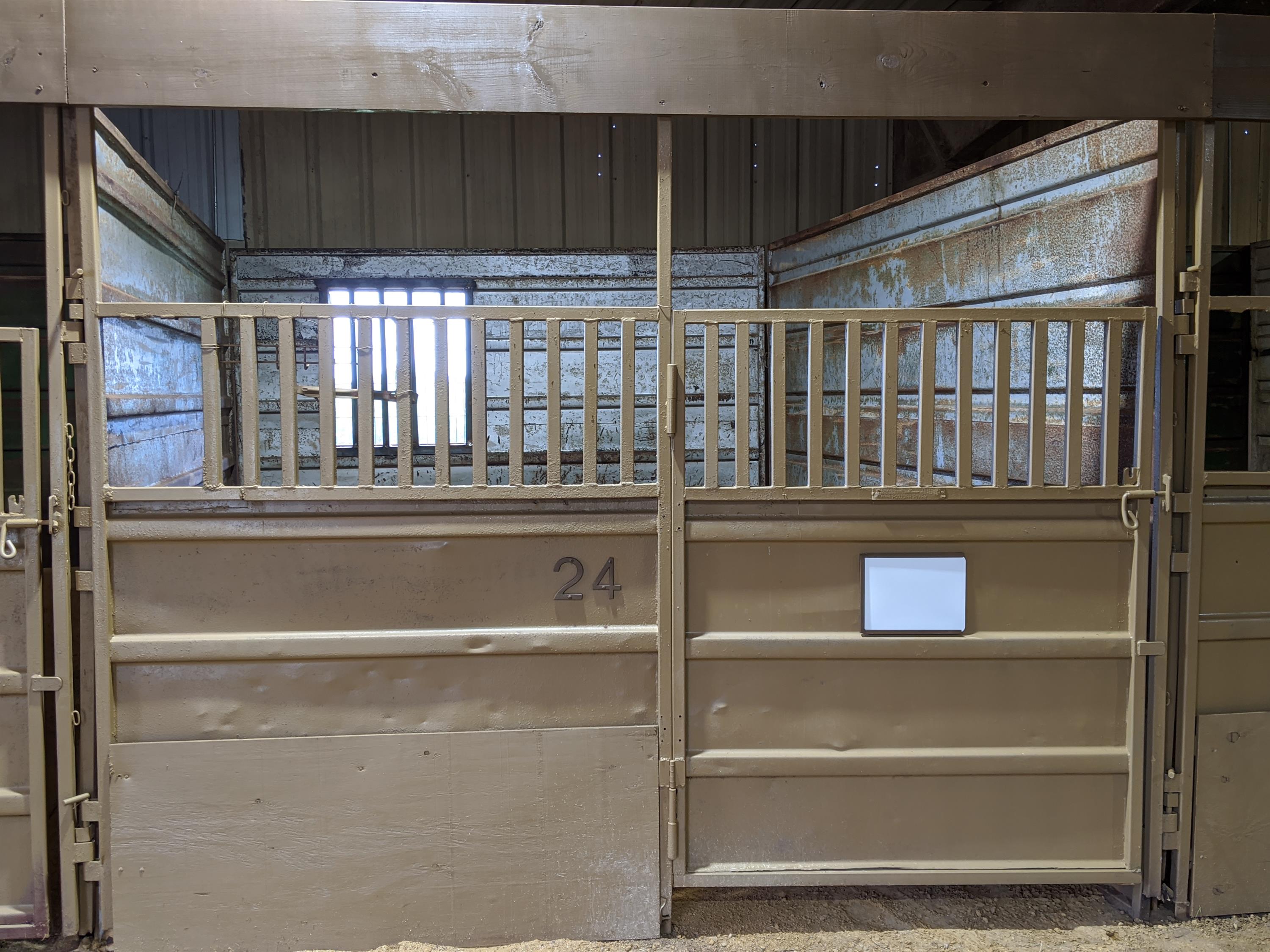 325 Barnes Bridge Road - Stall 24