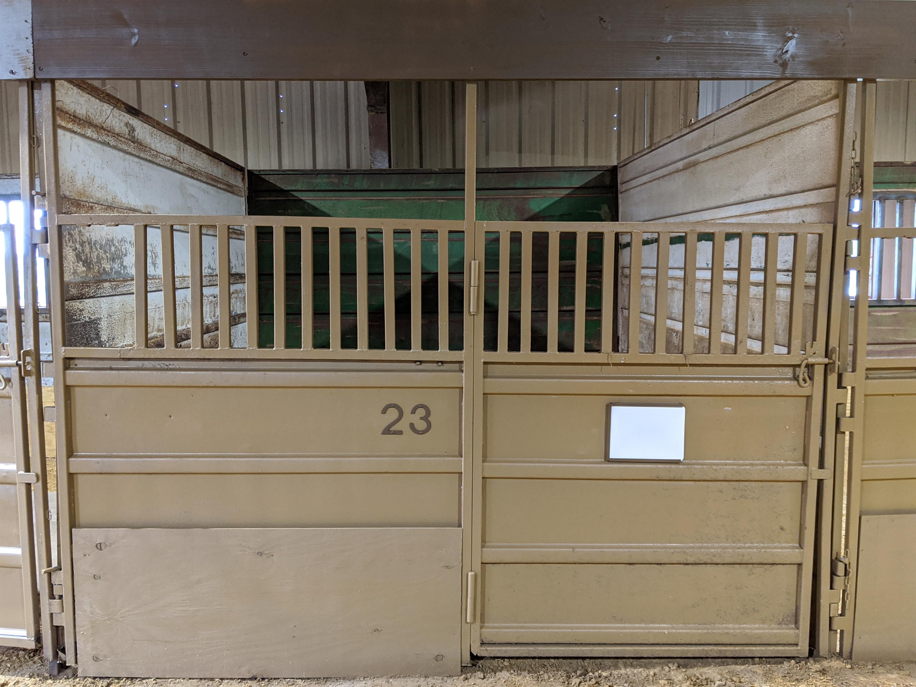 325 Barnes Bridge Road - Stall 23