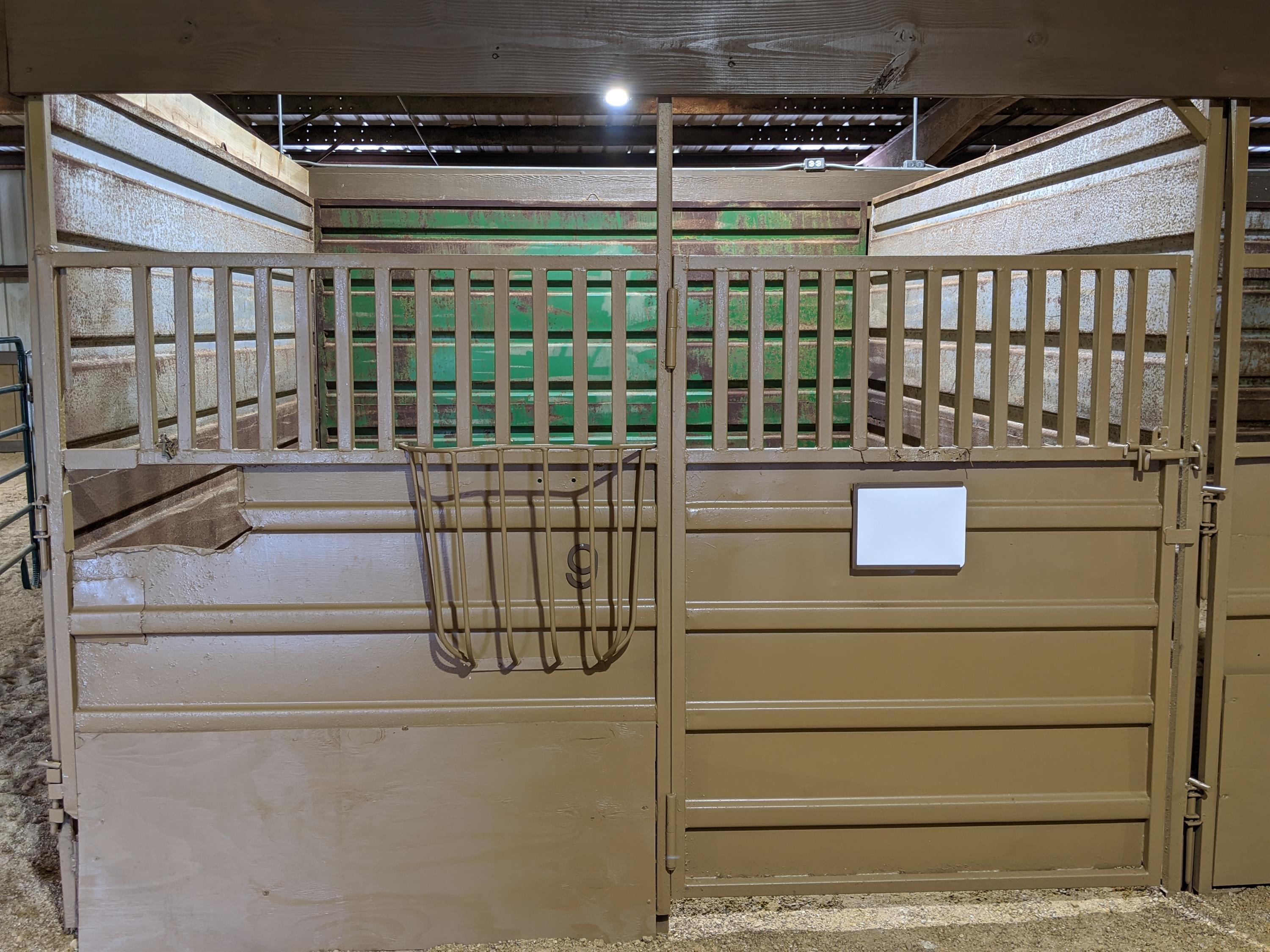 325 Barnes Bridge Road - Stall 9