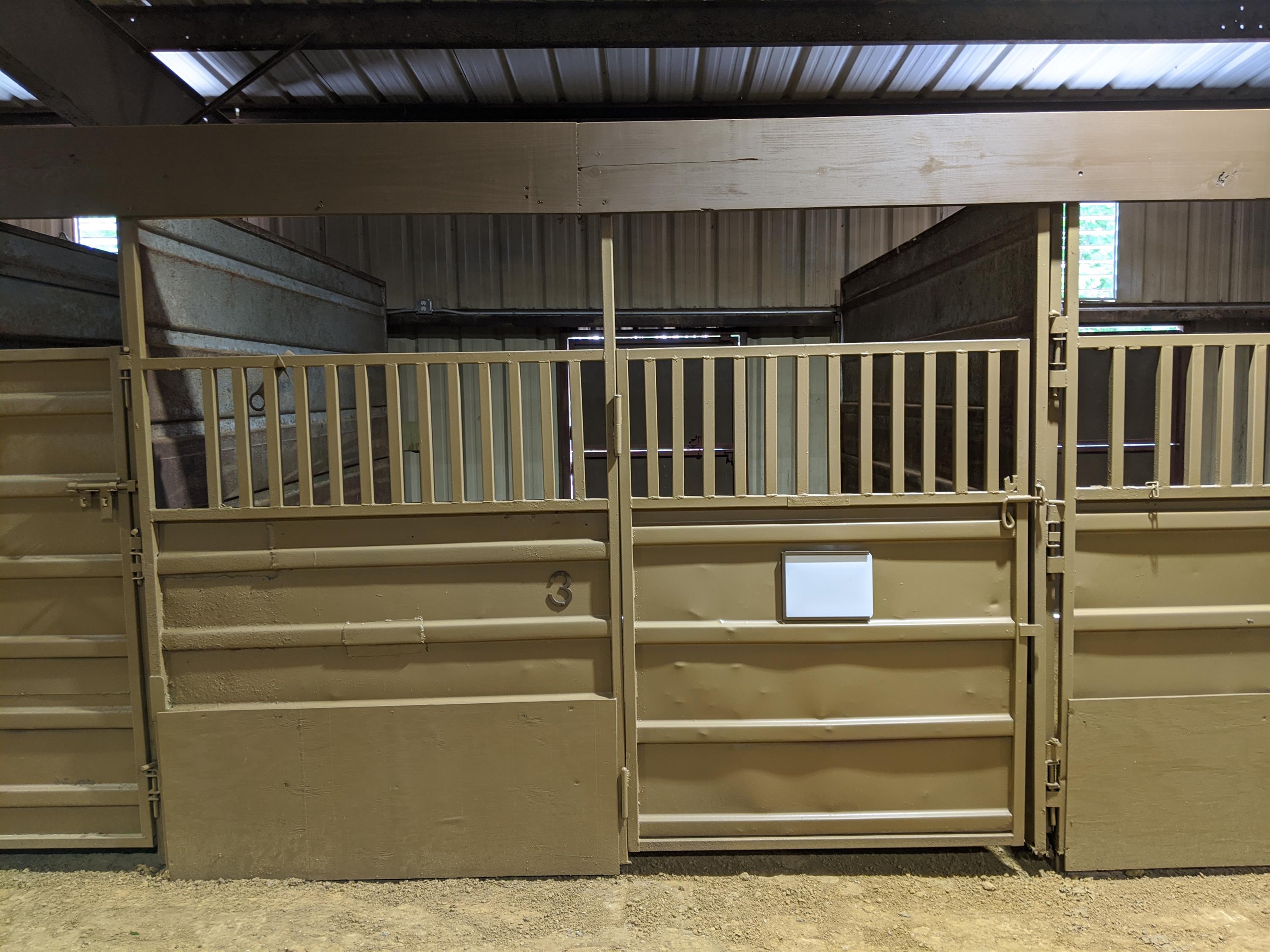325 Barnes Bridge Road - Stall 3